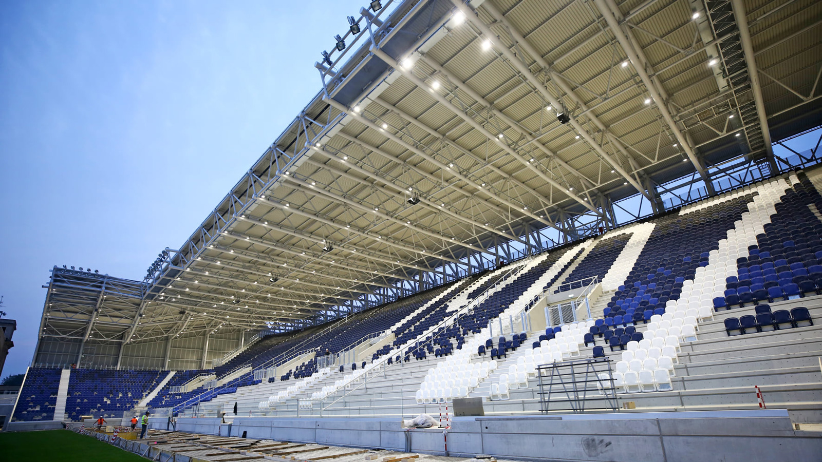 Home 08 Stadio Atleti Azzurri D Italia Slide R50tfifx